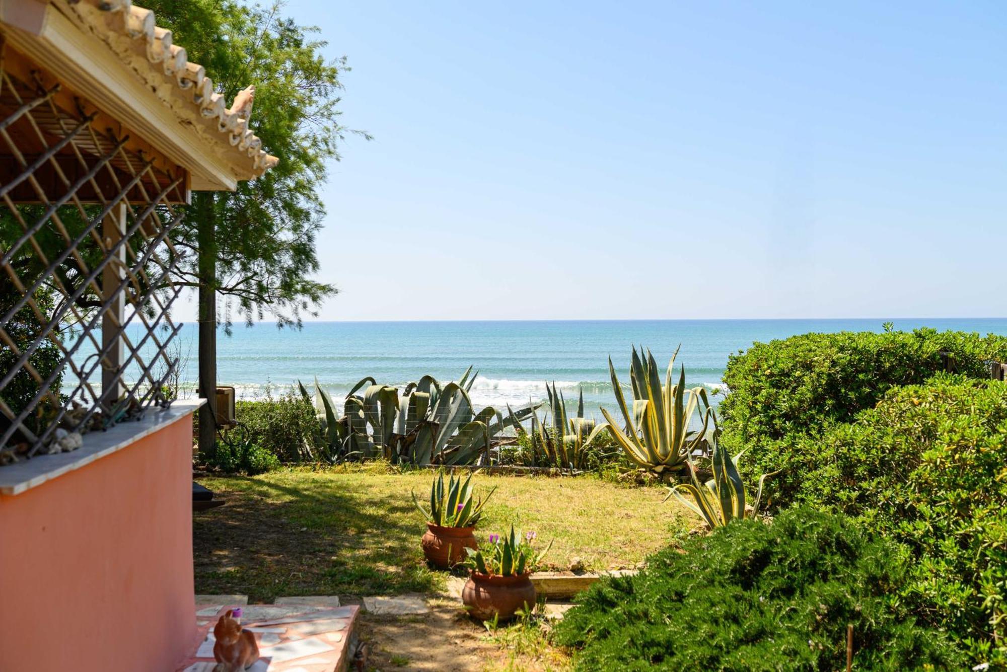 Salty Noses Beach House Paradise Perfect For Families Pírgosz Kültér fotó